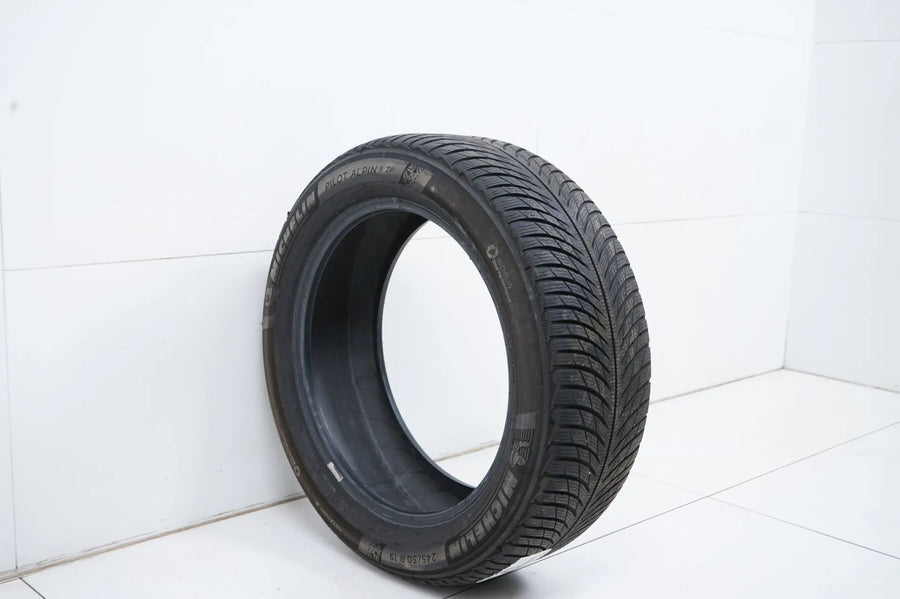 1 x Michelin winter tire 245/50 R19 inch DOT23 BMW* approx. 5mm tread depth RFT