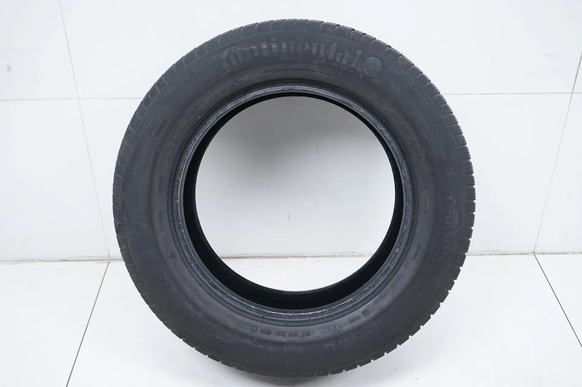 1x Continental winter tire 255/60 R18 DOT18 approx. 4mm tread depth Detailansicht 2