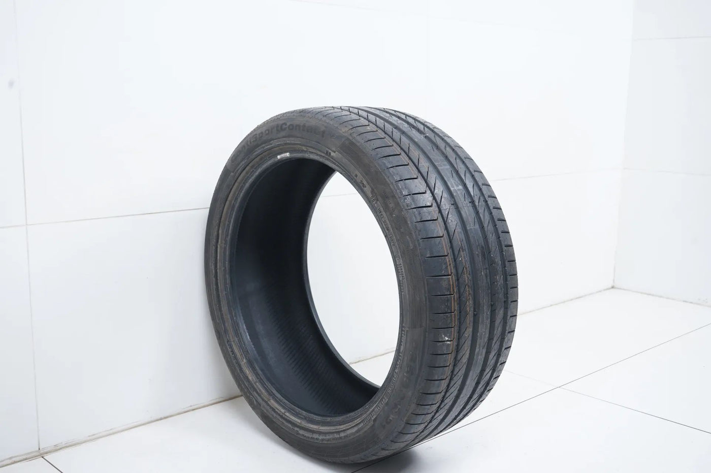1x DEMO Sommerreifen Continental 265 40 21 Zoll DOT16 NO
