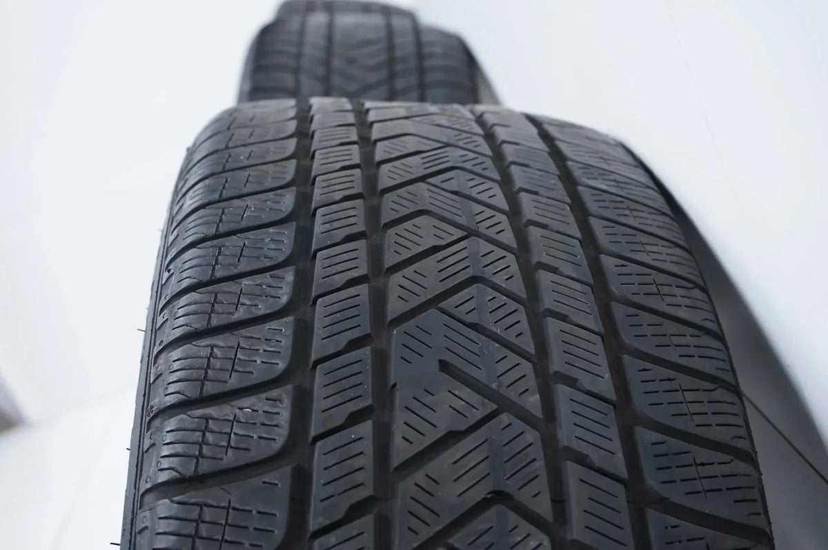 Mercedes ML GLE W166 20 Inch AMG Alloy Wheels Winter Tires Winter Wheels 265 45 R20 Detailansicht 12