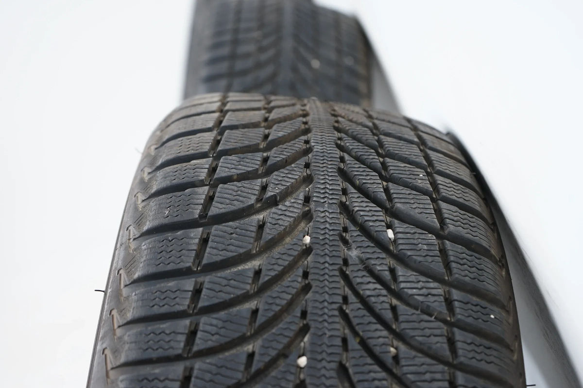 Audi Q5 SQ5 FY 8OA Winterreifen Winterräder 235 55 19 Zoll 7mm 80A601025K Detailansicht 9