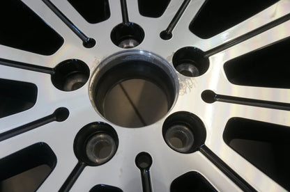 Cerchi in lega originali Mercedes EQA EQB X243 H243 da 18 pollici con pneumatici invernali 215 60 R18