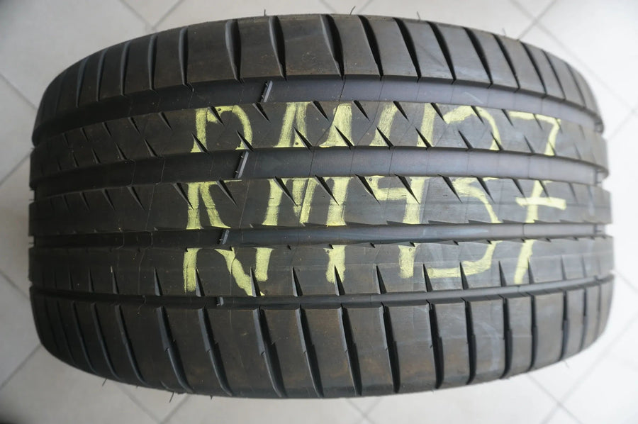 1 X 255 40 R19 100Y Pneus été Michelin Pilot Sport 4* 2023 6mm