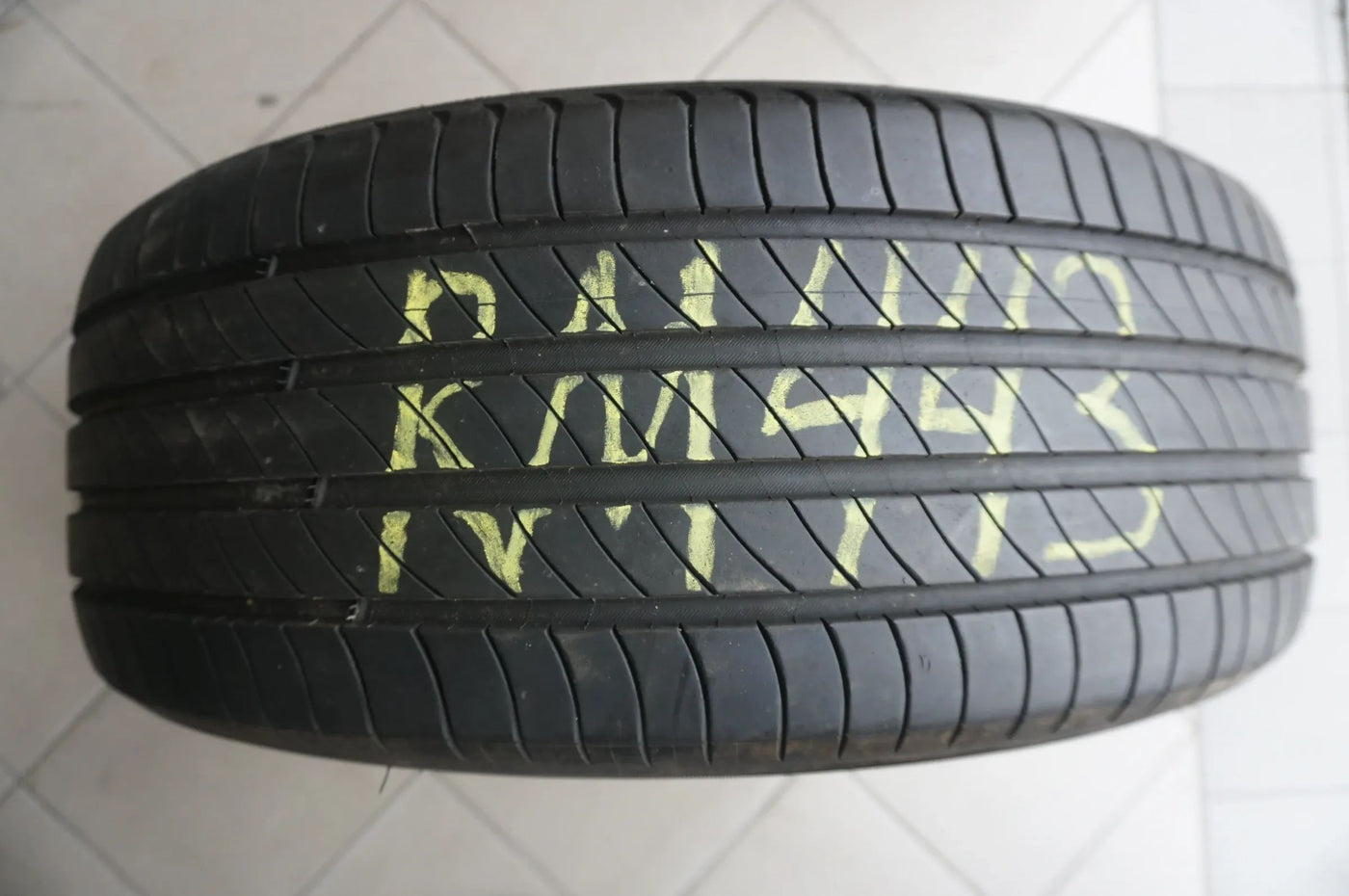 1 X 235 55 R19 105W pneus été Michelin Primacy 4 SUV 2021 6mm