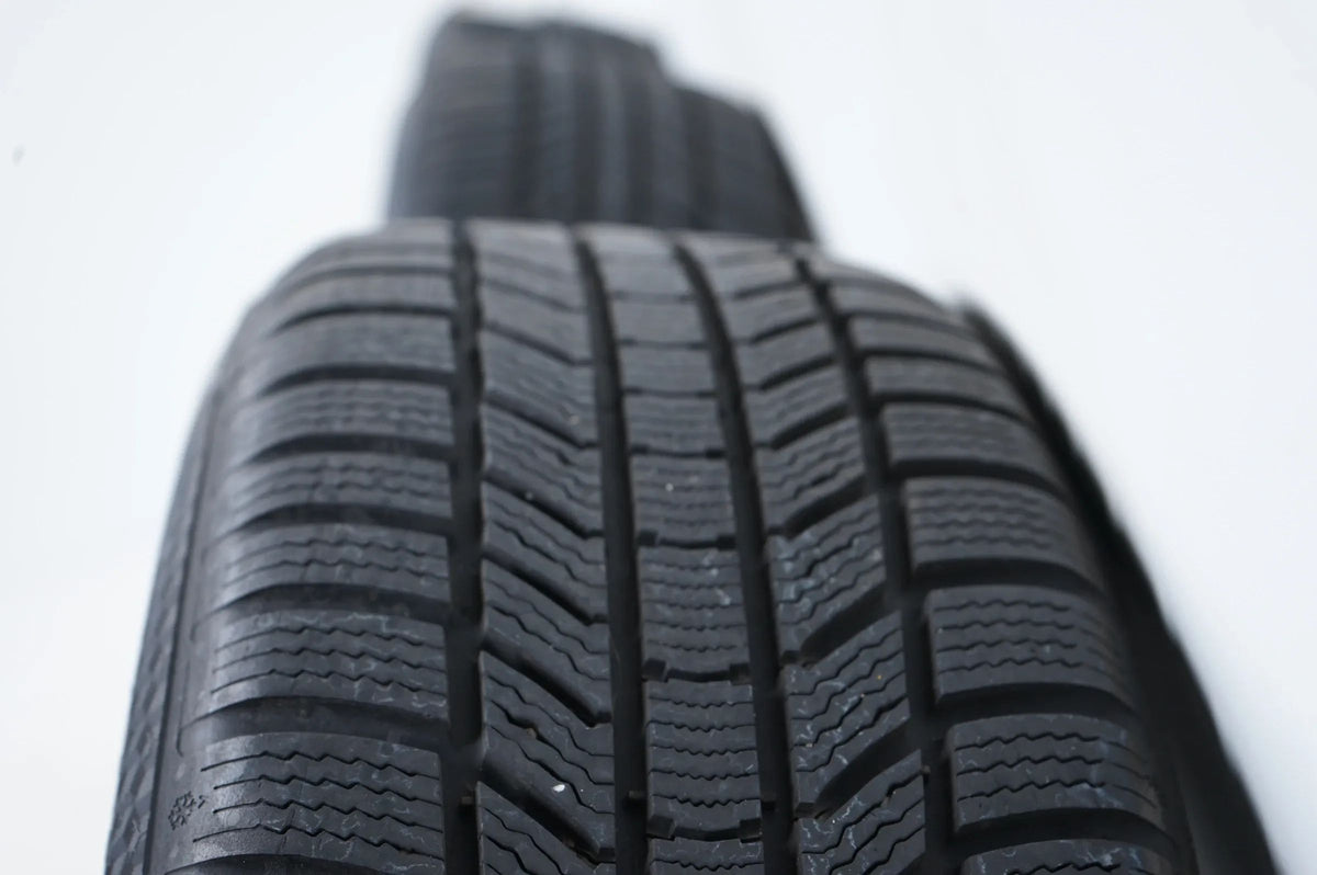 Audi Q3 8U VW Sharan Winterreifen Winterräder 215 55 17 Zoll Detailansicht 12