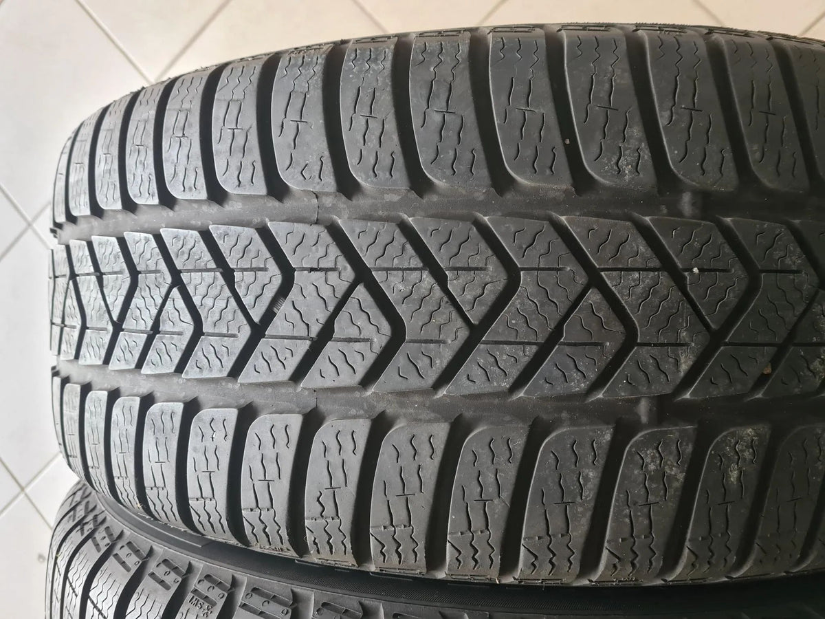 Jantes alu 18 pouces d'origine Mercedes Classe C W205 S205 A2054012802 pneus hiver Vue détaillée 9
