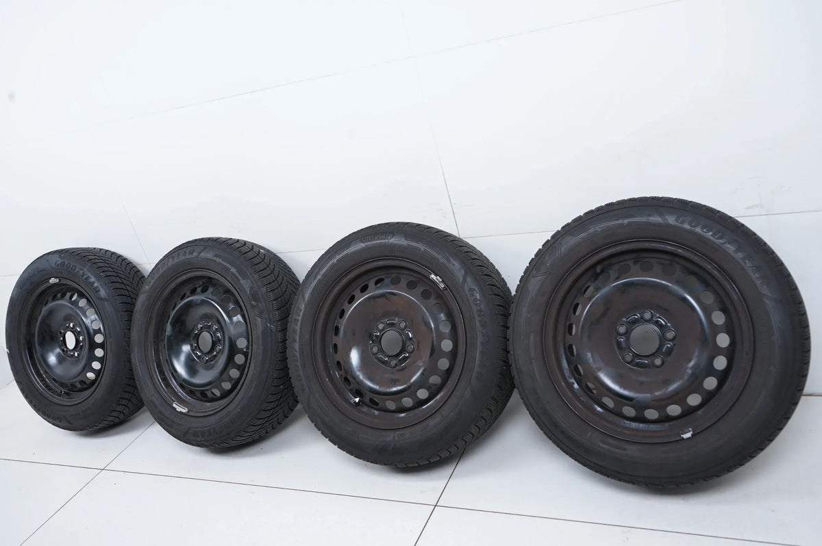 Ford Focus 4 IV Felgen Goodyear Winterreifen Winterräder 205 60 R16 96H 2023 7mm Vue détaillée 7