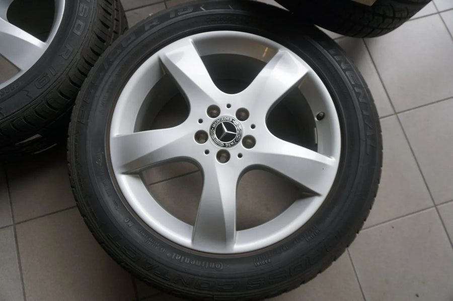 Jantes alliage d'origine Mercedes R-Klasse W251 19 pouces pneus été 255 50 R19 8mm