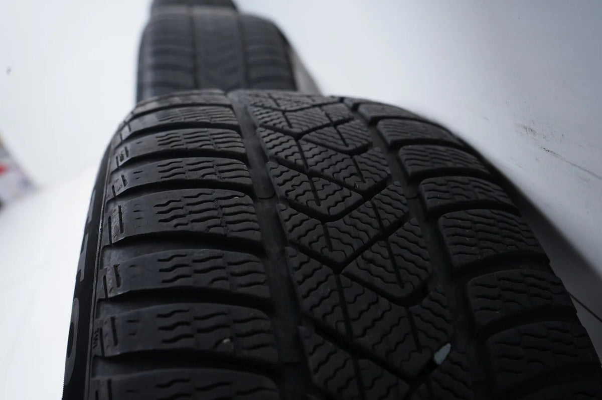 BMW 5 Series G30 G31 Winter Tires Winter Wheels 225 55 17 inch Detailansicht 10