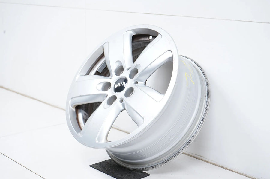 1 x MINI Clubman F54 hliníkový ráfek 16 palců 517 6877741 7J