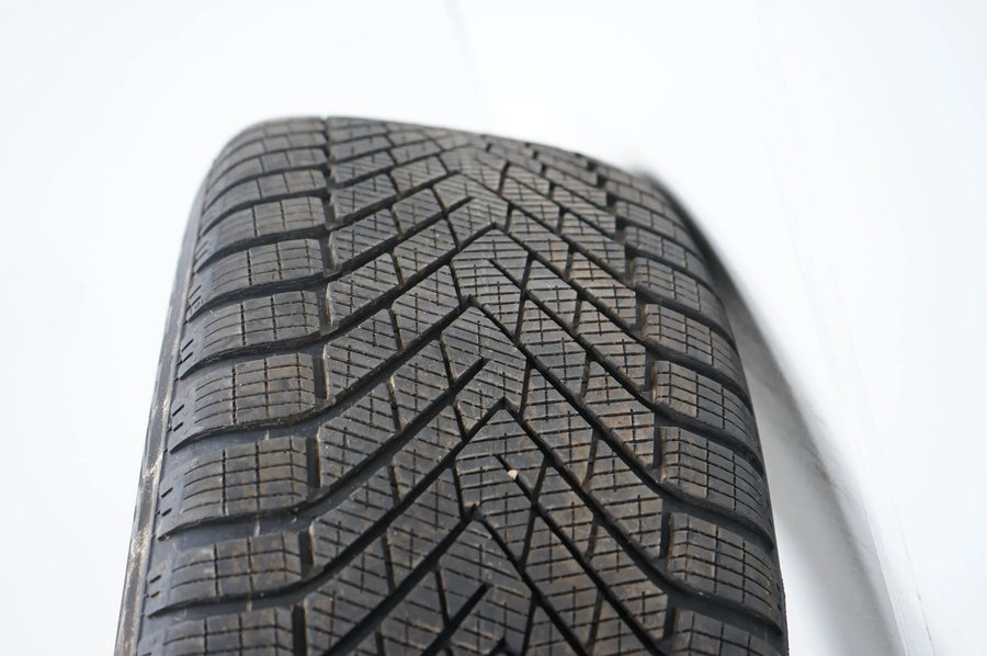 Audi Q5 GU 8MA Alufelgen Winterreifen Winterräder 255 45 20 Zoll 8MA601025G