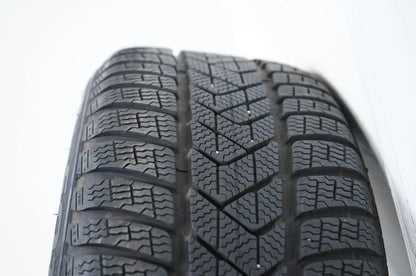 BMW řady 5 G30 G31 zimní pneumatiky zimní kola 245 45 18 palců 7 mm