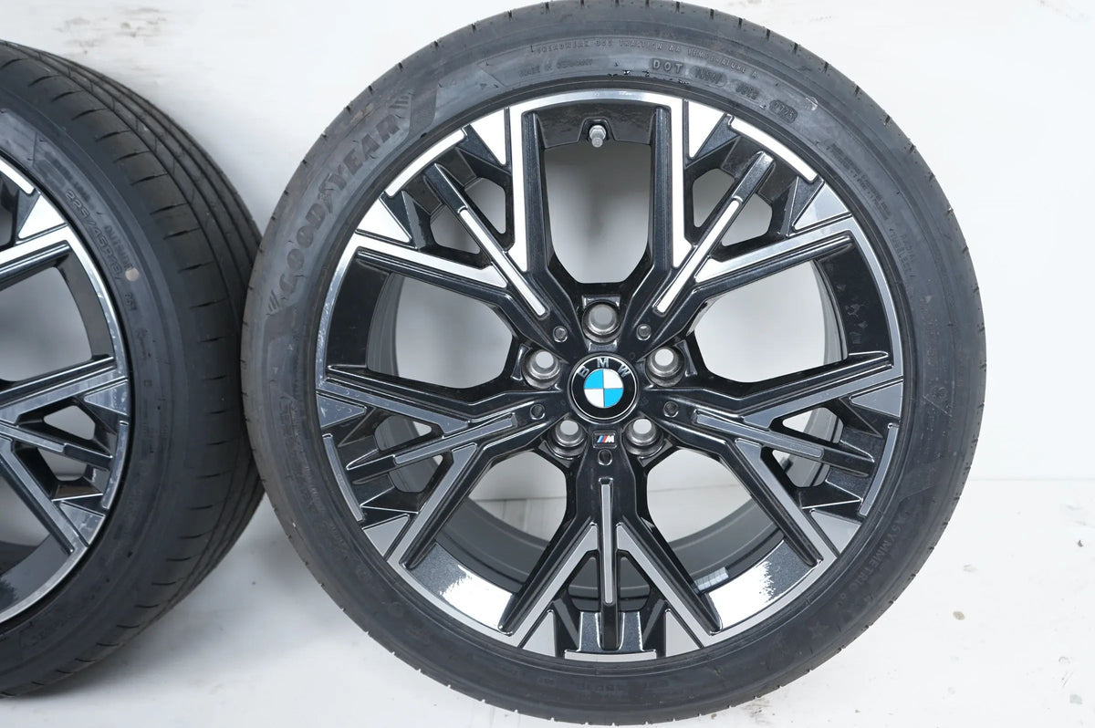 Nuovo BMW Serie 1 Serie 2 F70 F74 ruote estive pneumatici estivi 225 45 18 pollici 975M 5A35E68 Visualizzazione dettagliata 6