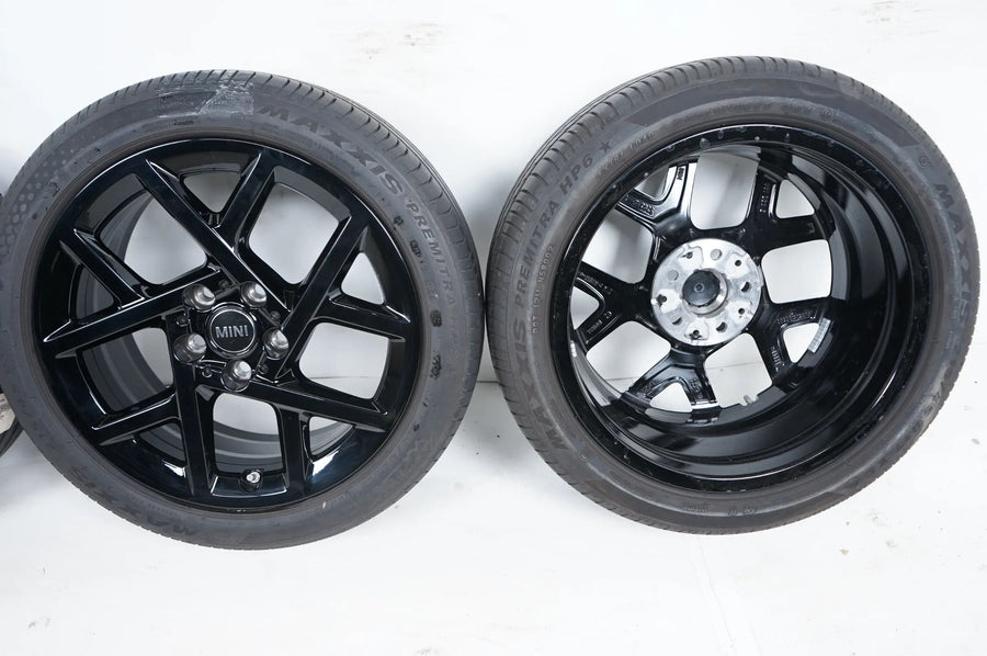 MINI F65 F66 F67 Winterräder mit neuen Winterreifen 215 45 17 Zoll 5A3E638 957