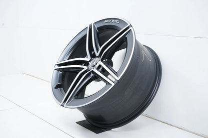1 x Mercedes E63 S AMG W213 hliníkový disk 20 palců A2134017100 9,5J ET25