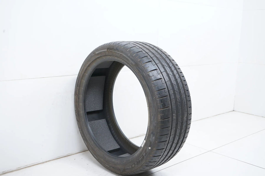 1x DEMO summer tire Pirelli 255 40 20 inch DOT20 MOE Runflat