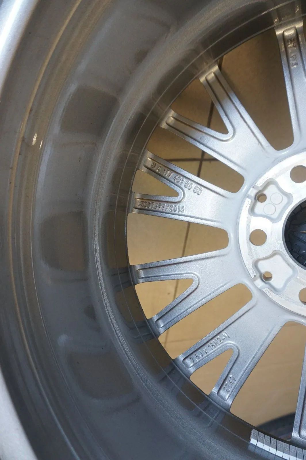 Mercedes Classe A W177, Classe B W247, CLA C118, cerchi in lega da 18 pollici, pneumatici invernali, 6 mm Visualizzazione dettagliata 5