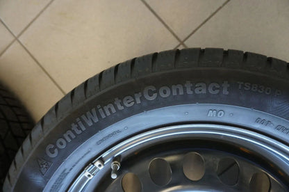 Jantes hiver d'origine Mercedes GLA X156 Pneus hiver Continental 215 60 R17 8mm