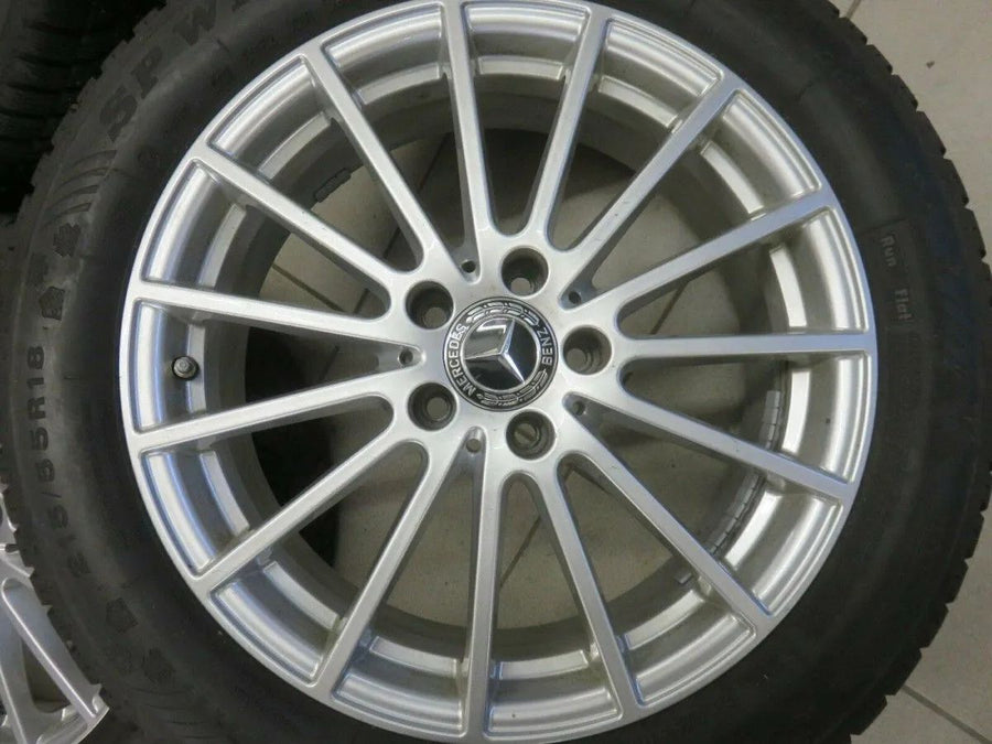 Original Mercedes GLA X156 W156 18 Zoll Alufelgen Winterreifen Winterräder 7mm