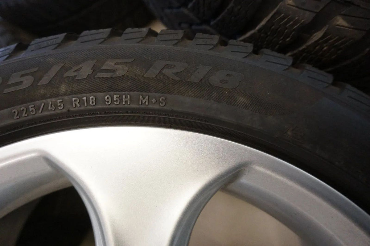 Original Mercedes C-Klasse W205 18 Zoll Alufelgen Winterräder Winterreifen Detailansicht 11