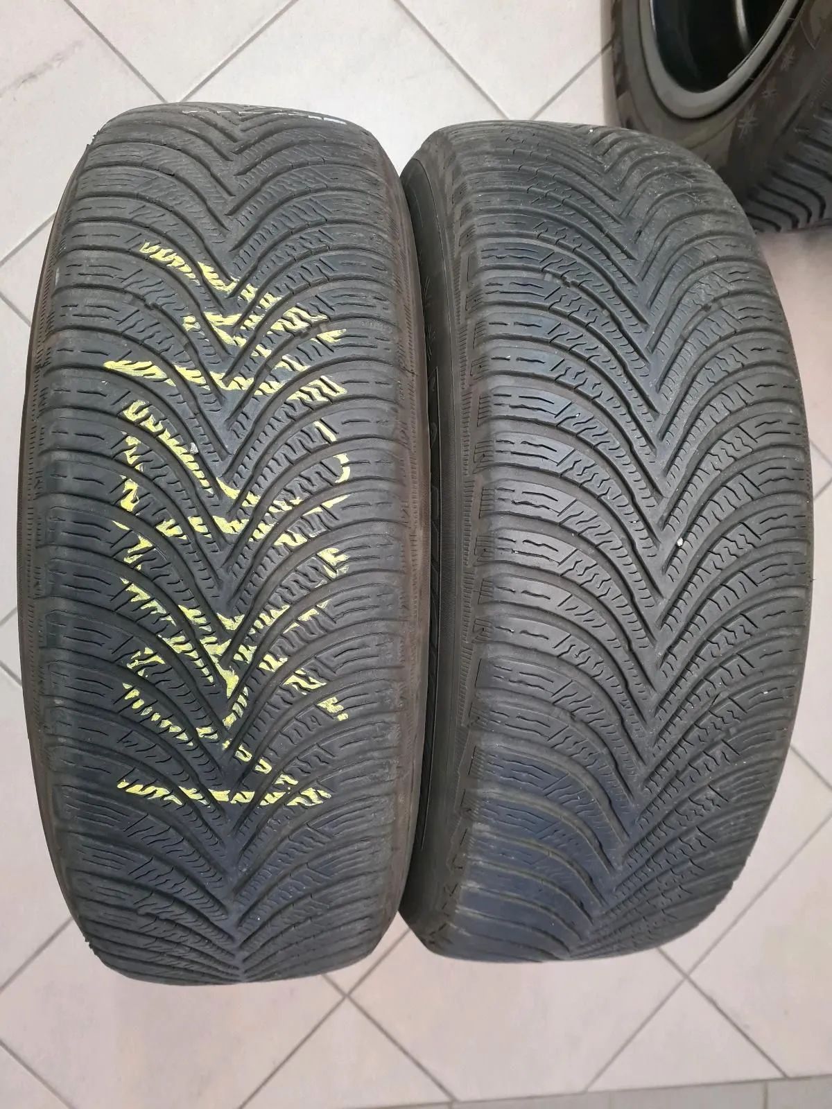 Original Mercedes A-Class B-Class W177 CLA Alloy Wheels Winter Wheels Winter Tires Detailansicht 9