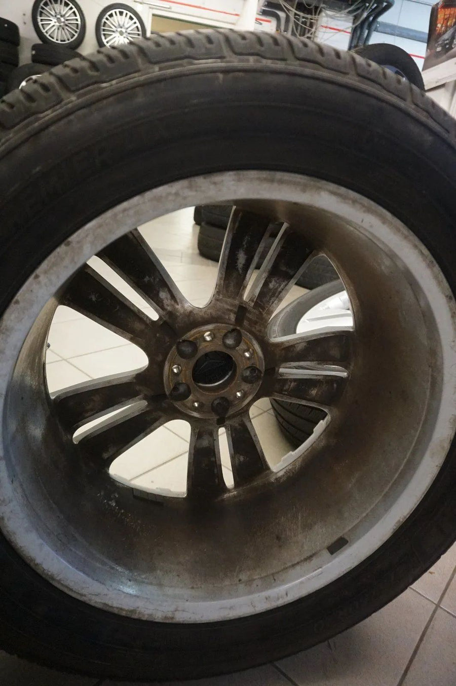 Cerchi in lega originali Mercedes GL X164 con ruote e pneumatici estivi 275 50 R20 pollici