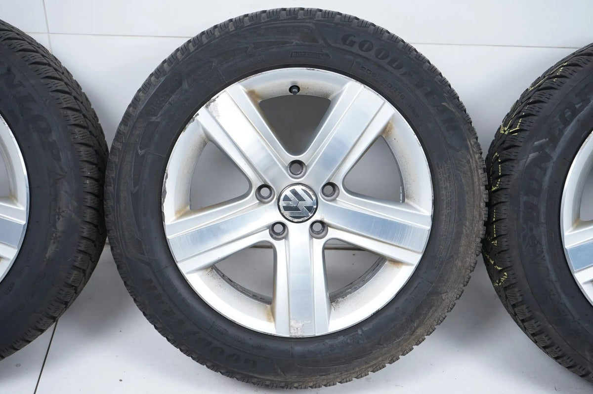 VW Volkswagen Tiguan 7N winter tires/wheels 205/60 R16 inch Detailansicht 4