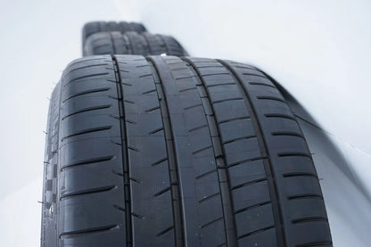 Like New Mercedes GTC C190 W190 AMG Summer Wheels 19/20 inch