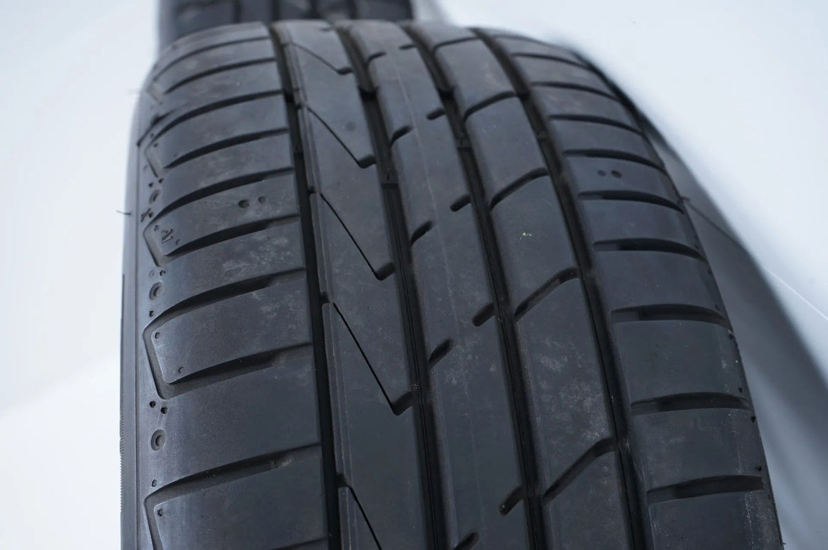 Mercedes C-Class W205 summer wheels, summer tires, 17 inch Detailansicht 12