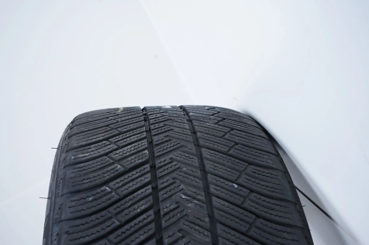 Mercedes E63 AMG W213 Winterreifen Winterräder 265 40 19 Zoll Detailansicht 20