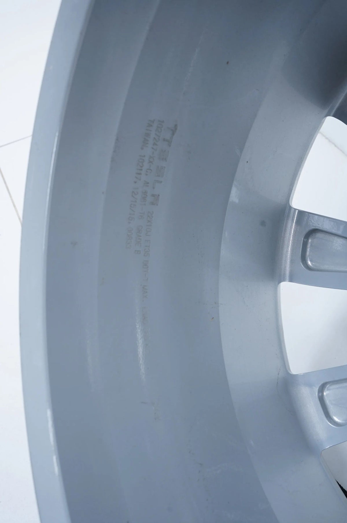 1 x Original Tesla Model X Alloy Wheel 22 Inch 1027247-XX-C 10J ET35 Detailansicht 5