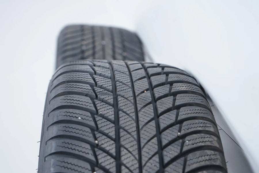 Roues et pneus hiver 18 pouces pour Mercedes Classe AB W177 B247
