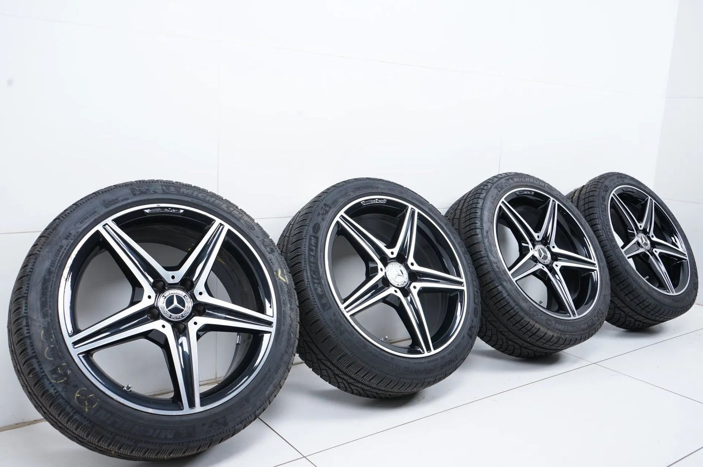 Mercedes Classe C W205 Jantes Hiver AMG Pneus Hiver 18 Pouces