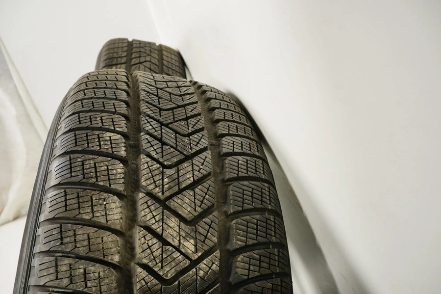 WieNeu Maserati Levante Winterreifen Winterräder 255 60 18 Zoll