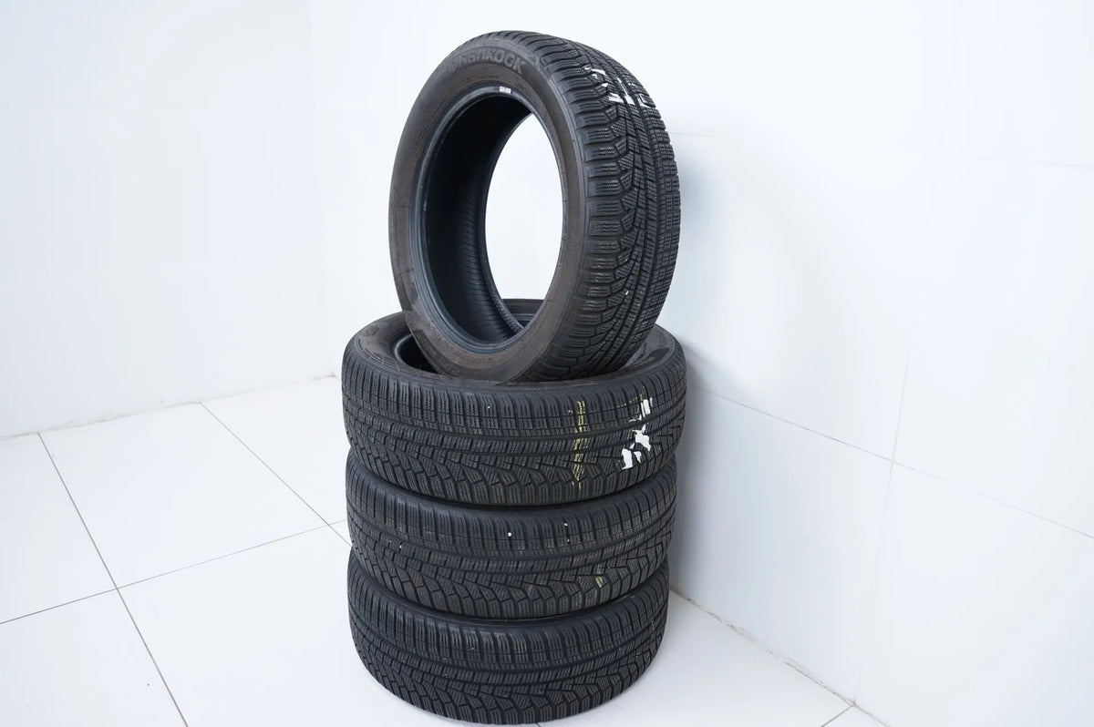 4 x Winterreifen 205 55 17 Zoll Hankook  DOT20 ca.5-6 mm MO Detailansicht 4