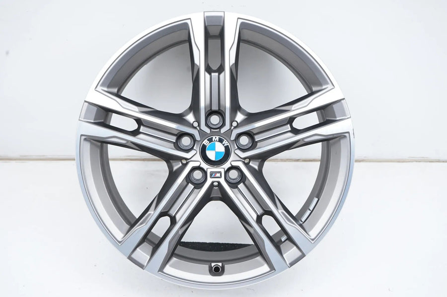1 x originální BMW řady 1 řady 2 F44 F40 hliníkový disk 18 palců 556M 8053524