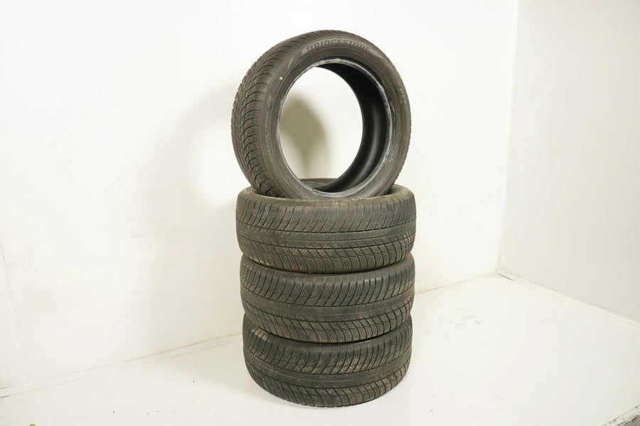 4 x Winterreifen Bridgestone 245 50 19 Zoll DOT18 Bmw* ca.5mm RFT