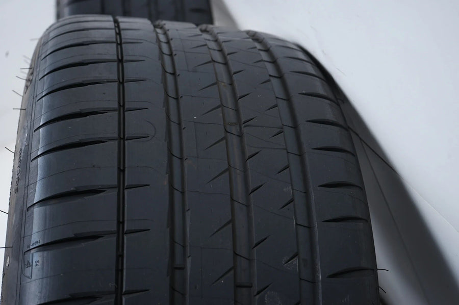 Mercedes AMG GT 4 porte X290 W290, cerchi in lega da 20 pollici, ruote estive, pneumatici estivi 7 mm