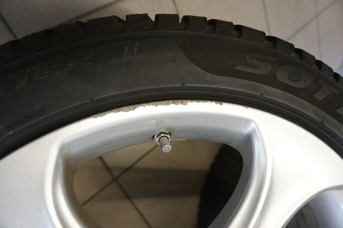 Original Mercedes C-Klasse W205 18 Zoll Alufelgen Winterräder Winterreifen Detailansicht 5