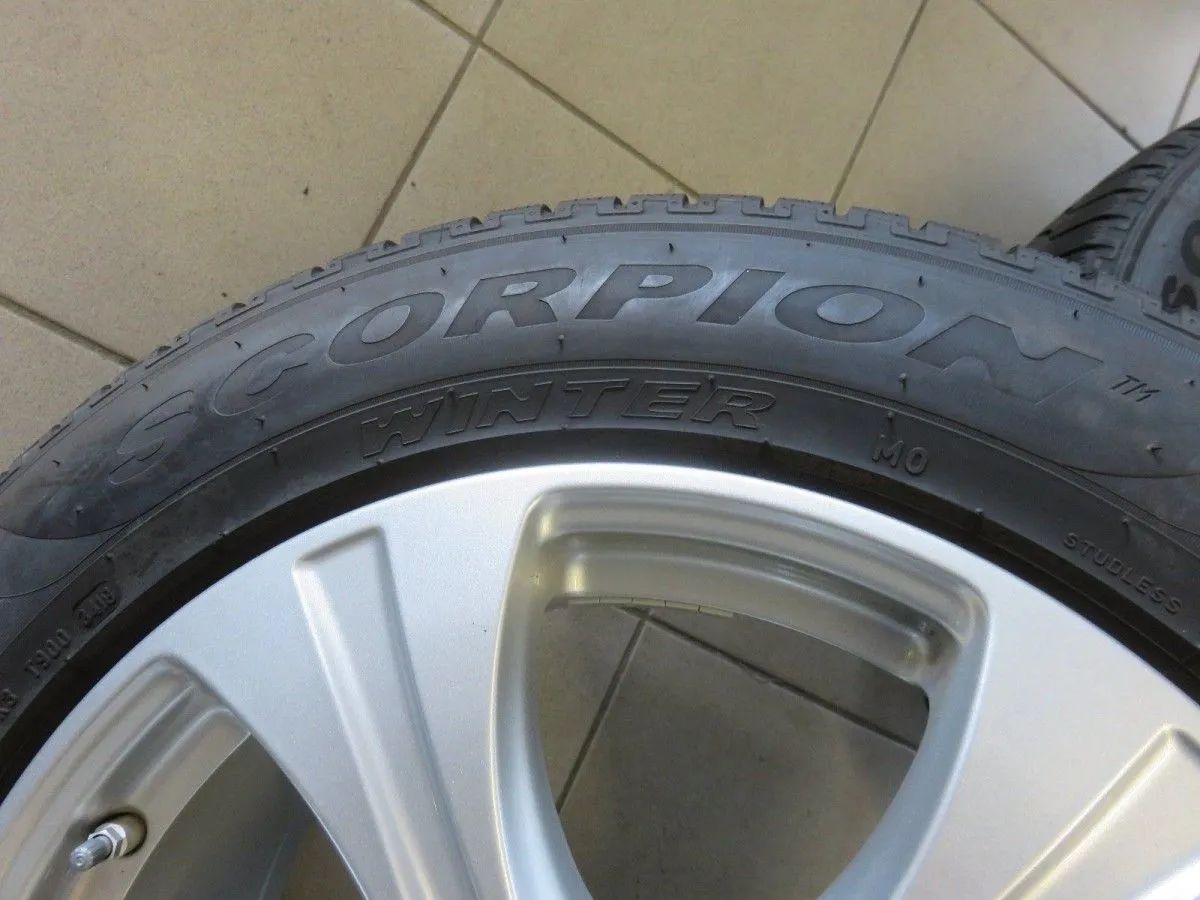 Cerchi in lega originali Mercedes GLC X253 C253 da 18 pollici, ruote complete invernali, pneumatici invernali 6mm Visualizzazione dettagliata 7