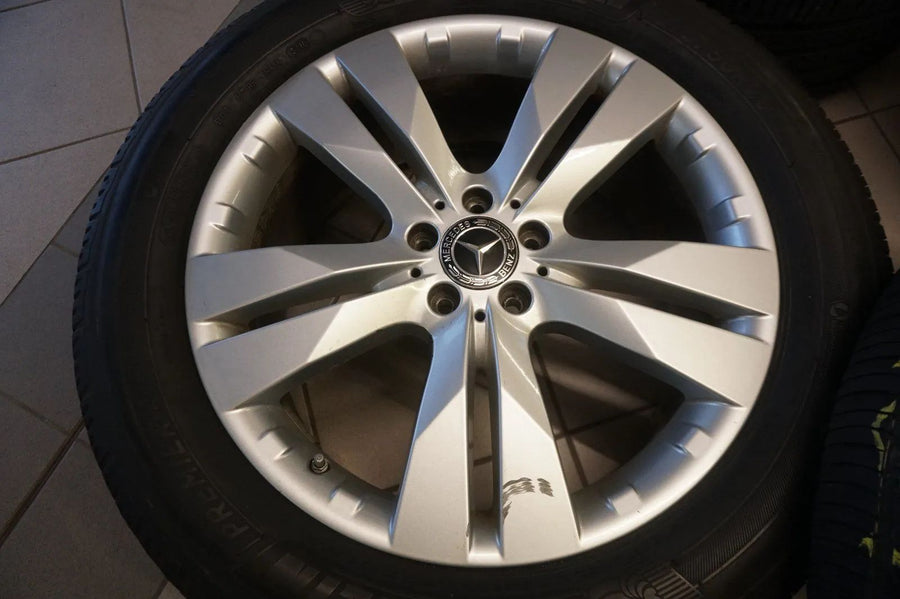 Cerchi in lega originali Mercedes GL X164 con ruote e pneumatici estivi 275 50 R20 pollici