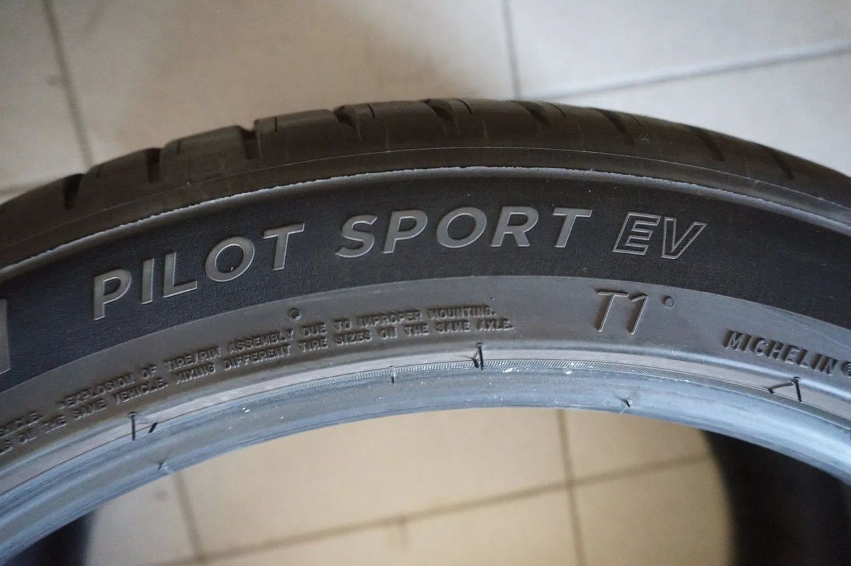 2 X 255 40 R20 101W summer tires Michelin Pilot Sport EV T1 6.5mm Detailansicht 4
