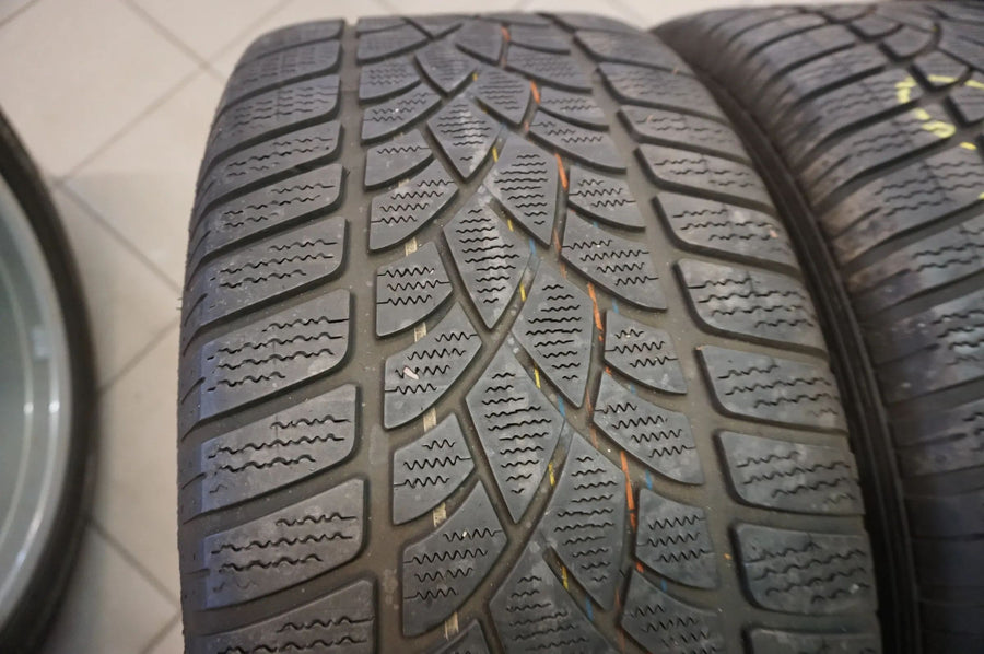 Jantes alu d'origine Porsche Cayenne 92A pneus hiver 275 45 R20 pouces 7P5601025AH
