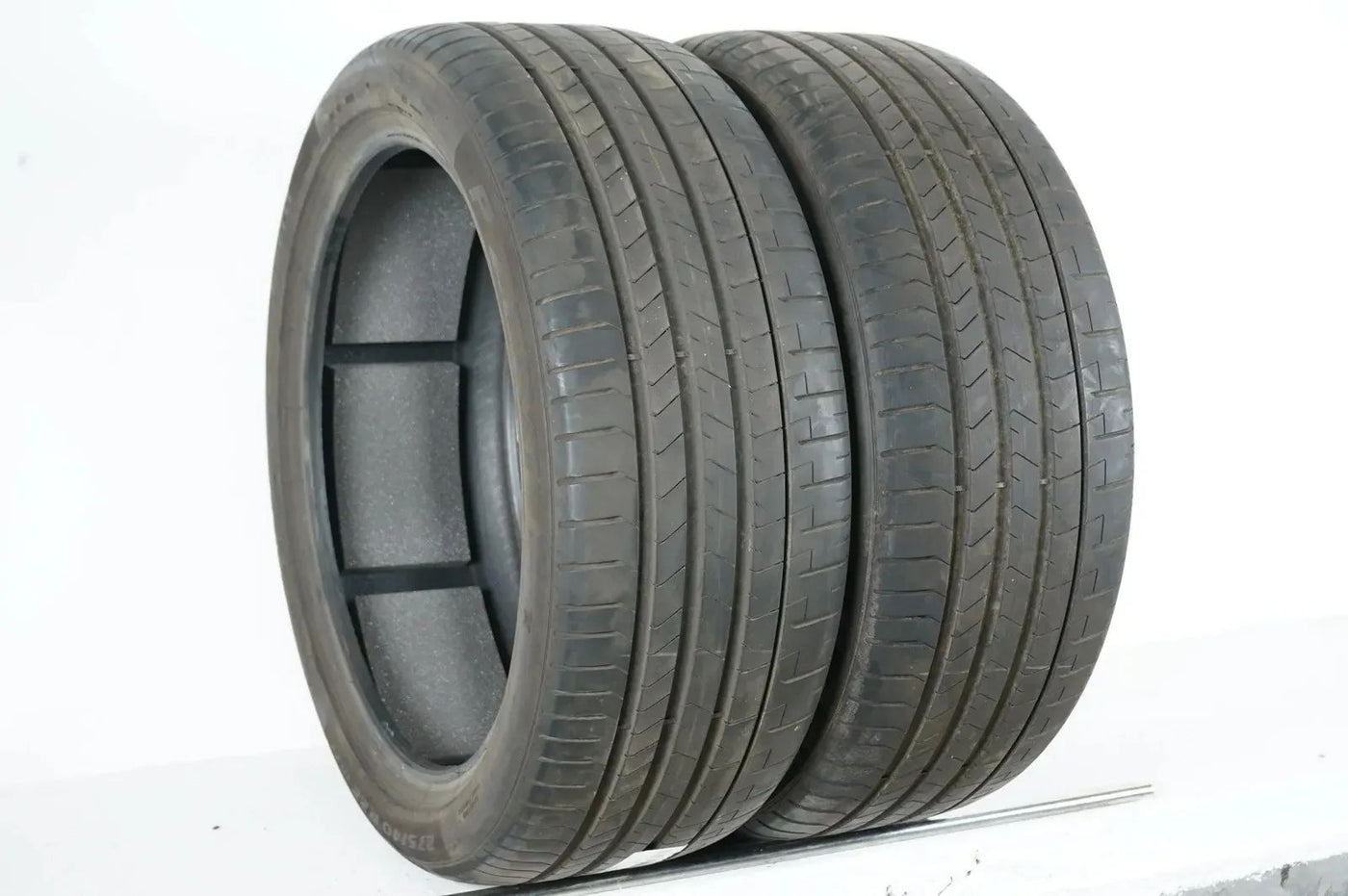 2x Pneus d'été Pirelli P Zero 275 40 22 pouces BMW* DOT22 env. 6mm