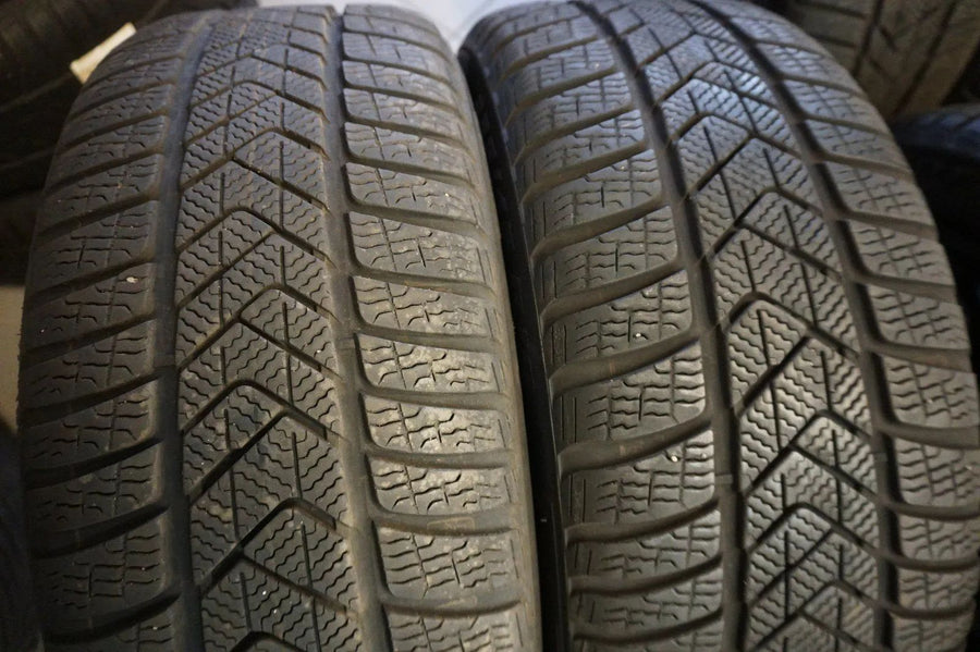 Original Mercedes C-Klasse W206 S206 Alufelgen Winterreifen 225 45 R18 Zoll 6mm