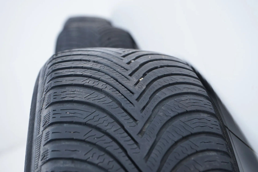 Mercedes A B Klasse W177 B247 Winterreifen Winterräder 16 Zoll