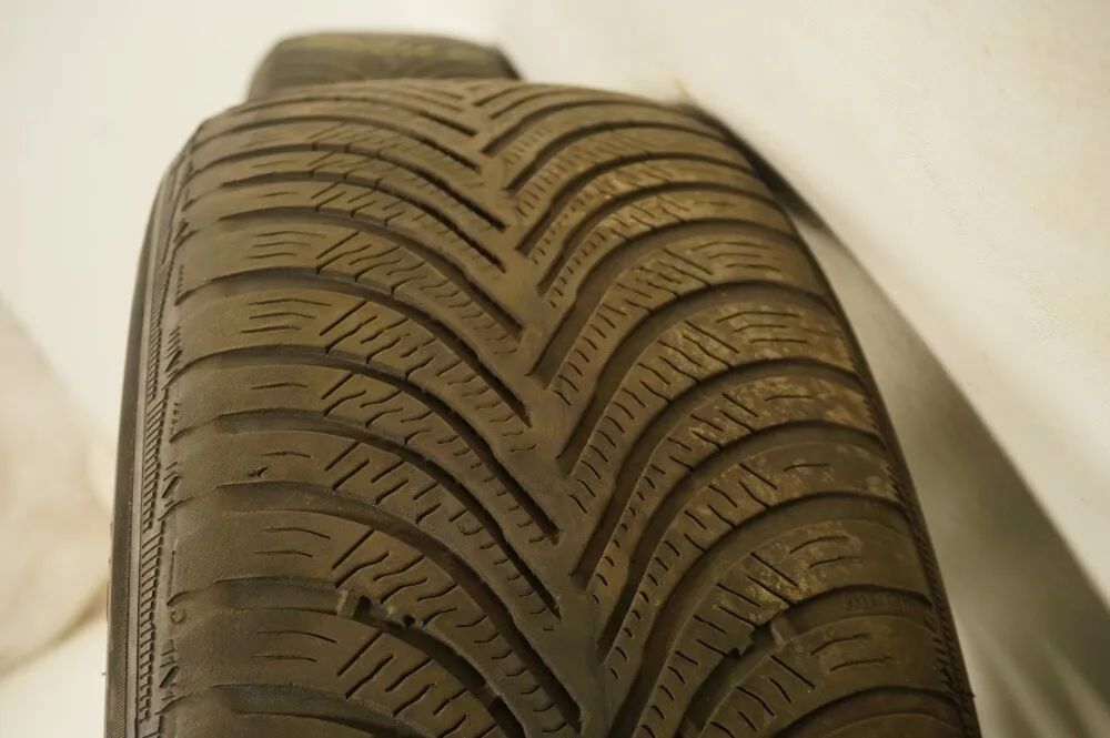 Mercedes A B Klasse W177 B247 Winterreifen Winterräder 16 Zoll Detailansicht 13