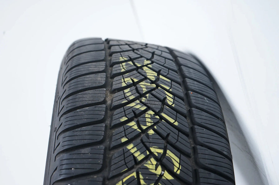 Audi Q5 SQ5 FY 8OA Pneus hiver Roues hiver 235 55 19 pouces 7mm