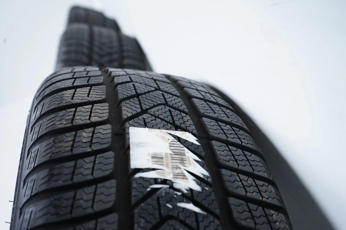 Mercedes A B Klasse W177 C118 Winterreifen Winterräder 18 Zoll Detailansicht 10