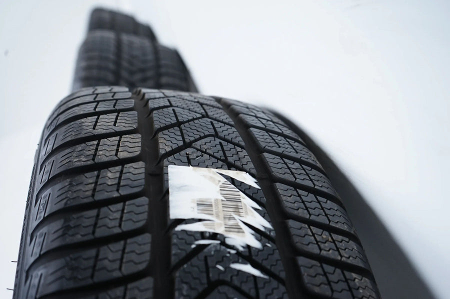 Mercedes A B Klasse W177 C118 Winterreifen Winterräder 18 Zoll